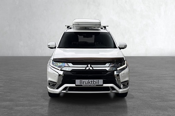 Mitsubishi Outlander 2 of 20