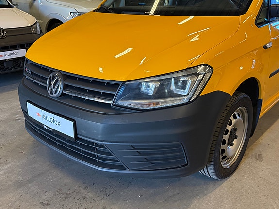 Volkswagen Caddy Maxi 2 of 5