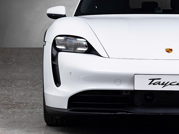 Porsche Taycan 4 2 of 13