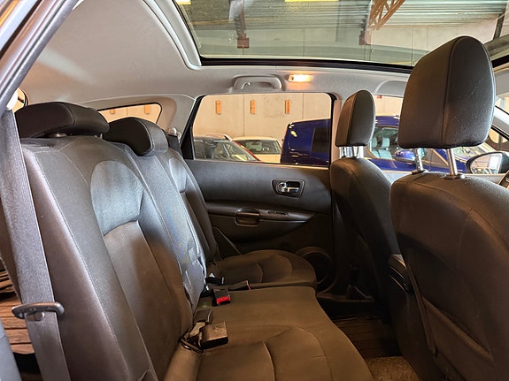Nissan Qashqai+2 27 of 30