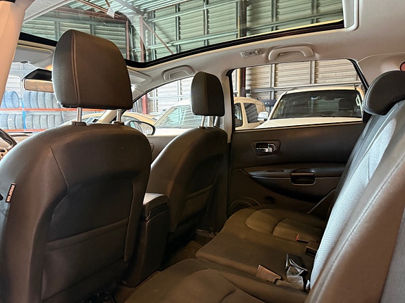 Nissan Qashqai+2 24 of 30