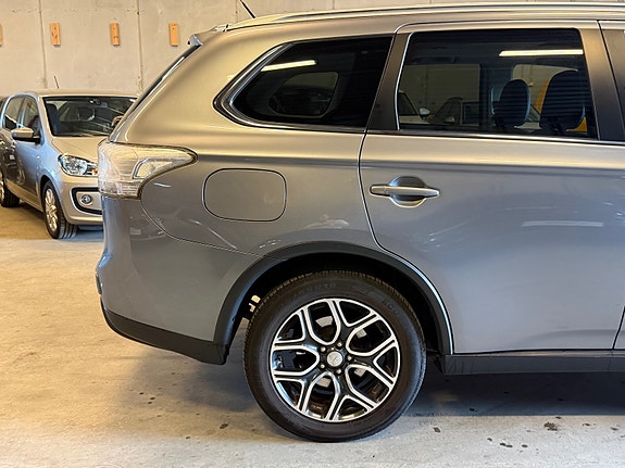 Mitsubishi Outlander 6 of 29