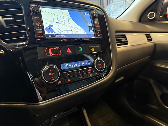 Mitsubishi Outlander 15 of 29