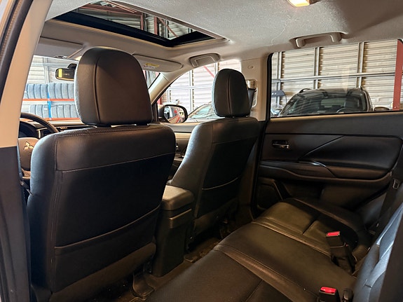 Mitsubishi Outlander 21 of 29