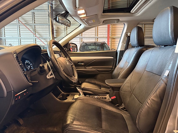 Mitsubishi Outlander 17 of 29