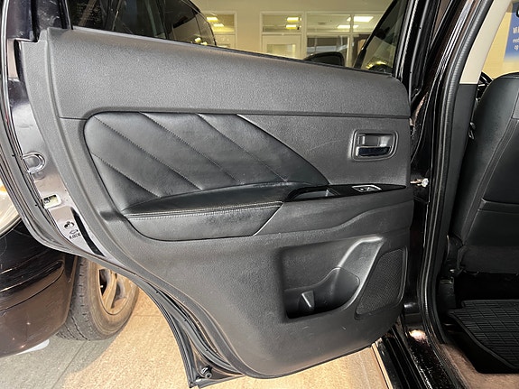 Mitsubishi Outlander 29 of 30