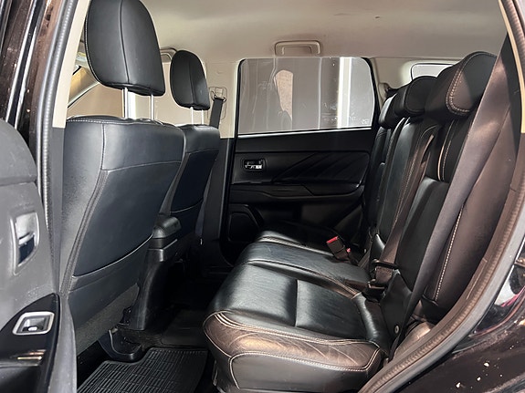 Mitsubishi Outlander 22 of 30