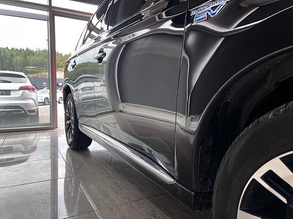Mitsubishi Outlander 13 of 30