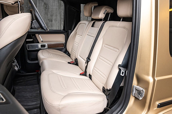 Mercedes-Benz G580 25 of 30