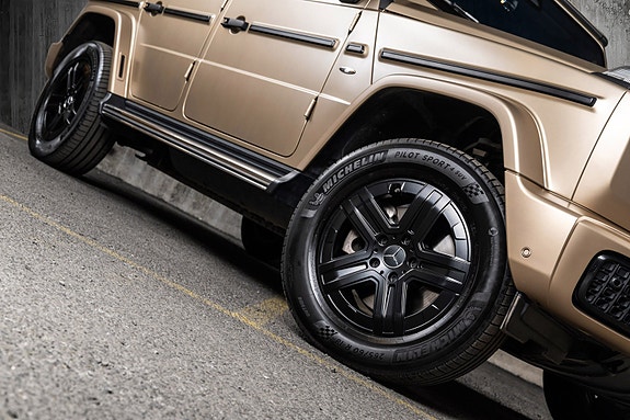 Mercedes-Benz G580 5 of 30
