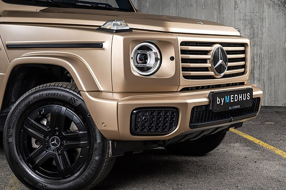 Mercedes-Benz G580 7 of 30