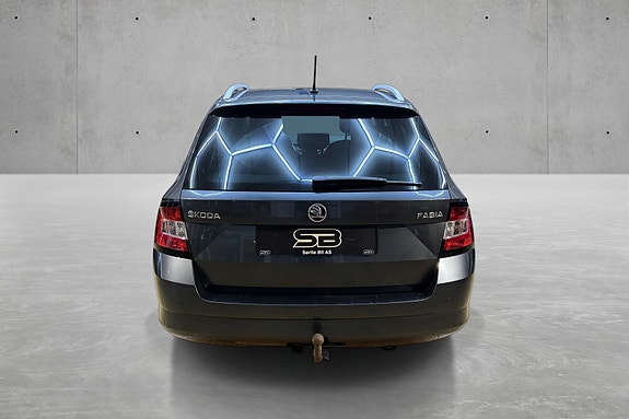 Skoda Fabia 6 of 18