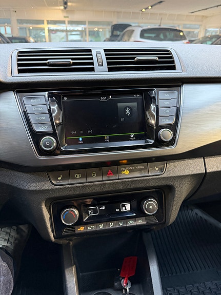 Skoda Fabia 12 of 18