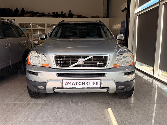 Volvo XC90 4 of 5