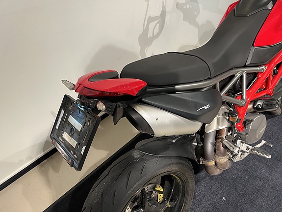 Ducati Hypermotard 950 12 of 15