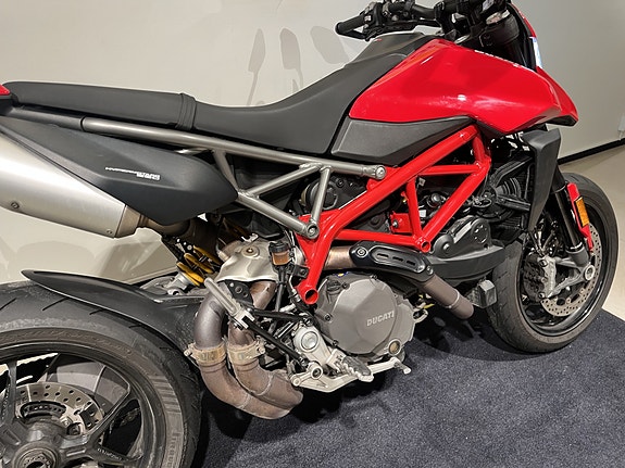 Ducati Hypermotard 950 13 of 15