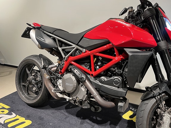 Ducati Hypermotard 950 3 of 15