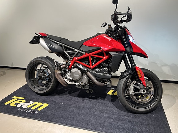 Ducati Hypermotard 950 2 of 15