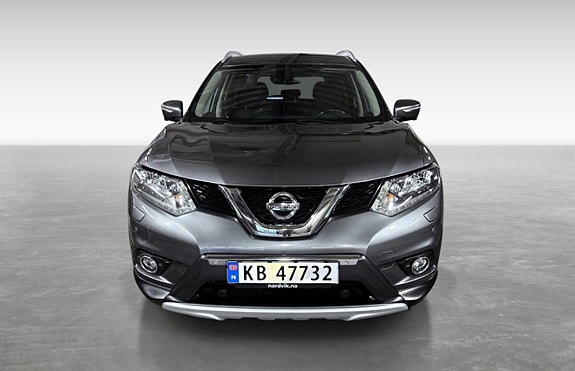 Nissan X-Trail 2 of 5