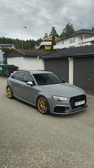 Audi RS3 4 of 5