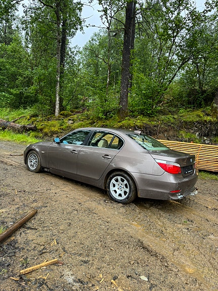 BMW 525d 24 of 28