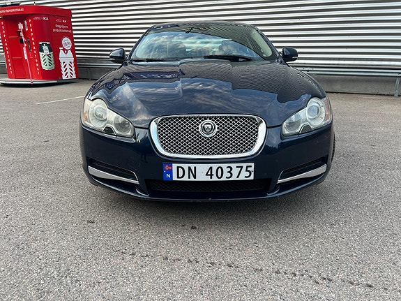 Jaguar XF 7 of 14