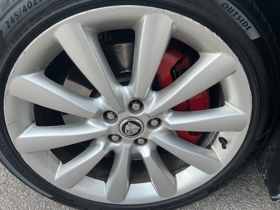 Jaguar XF 8 of 14