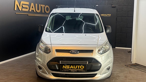 Ford Transit Connect 2 of 5