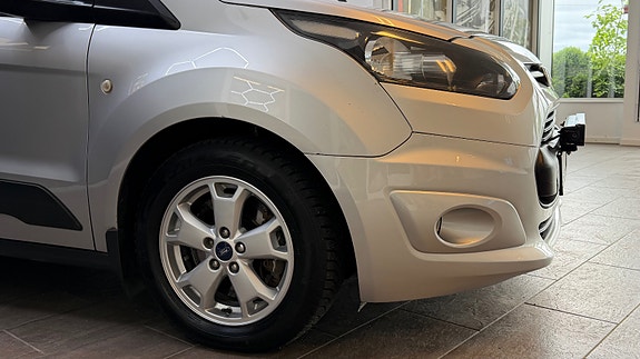 Ford Transit Connect 4 of 5