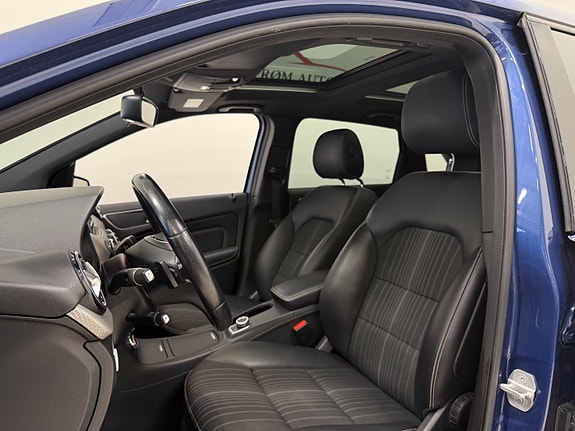 Mercedes-Benz B180 13 of 22