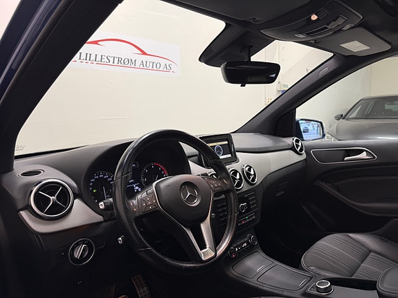 Mercedes-Benz B180 14 of 22
