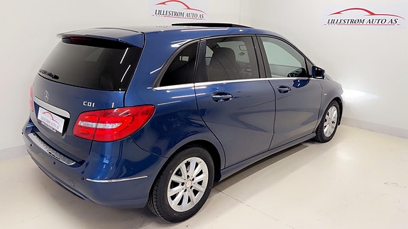 Mercedes-Benz B180 9 of 22
