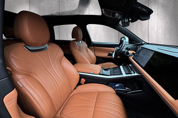 XPeng G9 11 of 24