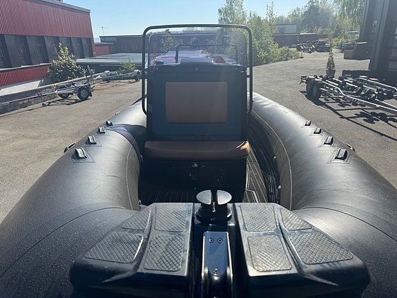 BRIG Navigator 700 Evinrude 250HO - Masse ny elektronikk - HELT NY SERVICE 5 år 3 of 5