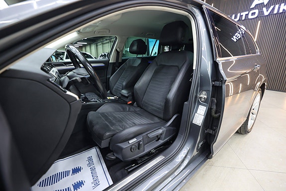 Volkswagen Passat 25 of 30