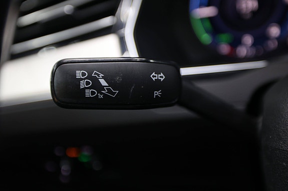 Volkswagen Passat 27 of 30