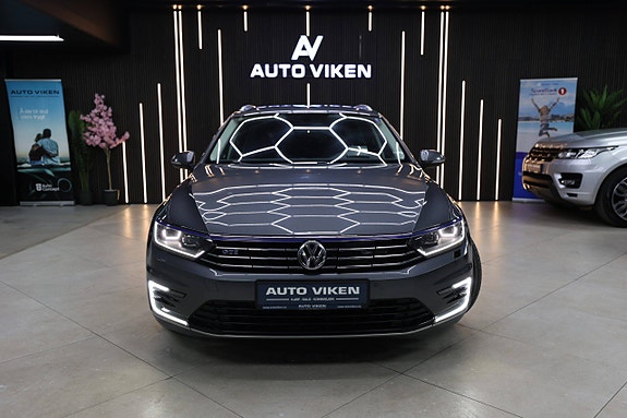 Volkswagen Passat 3 of 30