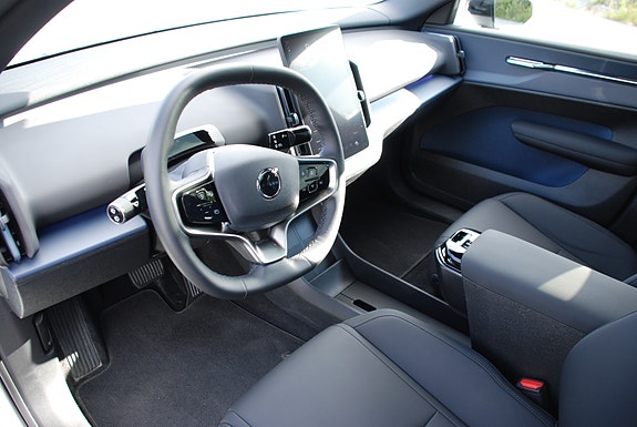 Volvo EX30 9 of 24