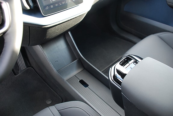 Volvo EX30 13 of 24