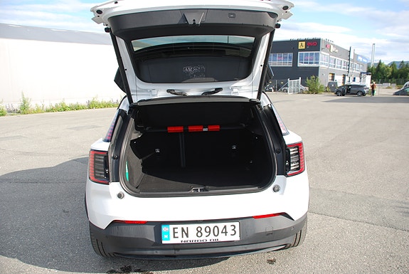Volvo EX30 18 of 24