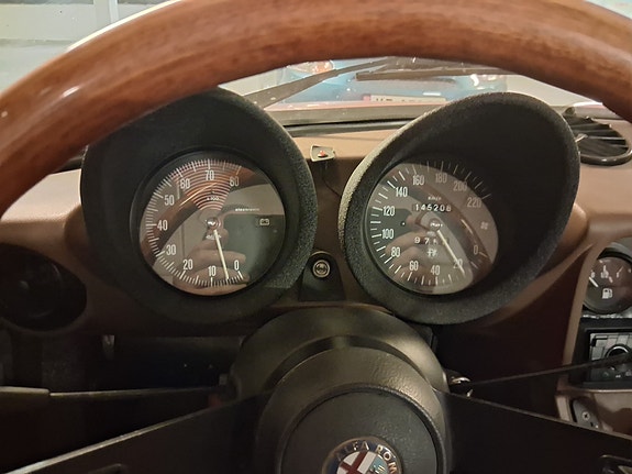 Alfa Romeo Spider 22 of 30
