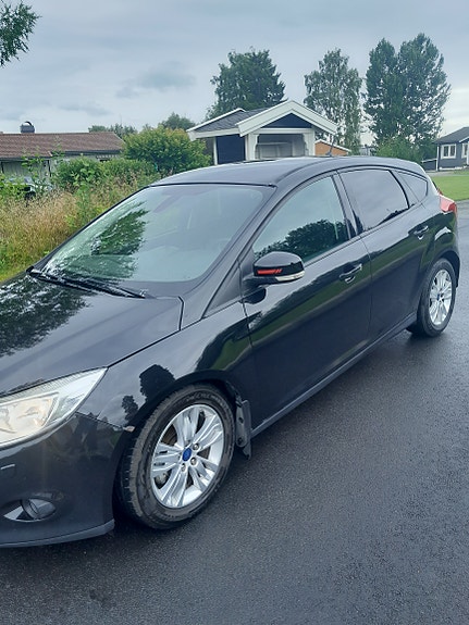 Ford Focus 2 of 29