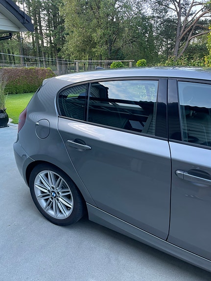 BMW 118d 6 of 17