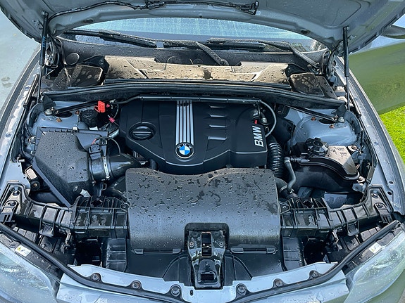 BMW 118d 15 of 17