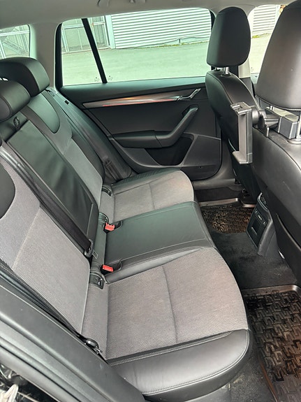 Skoda Octavia 6 of 9