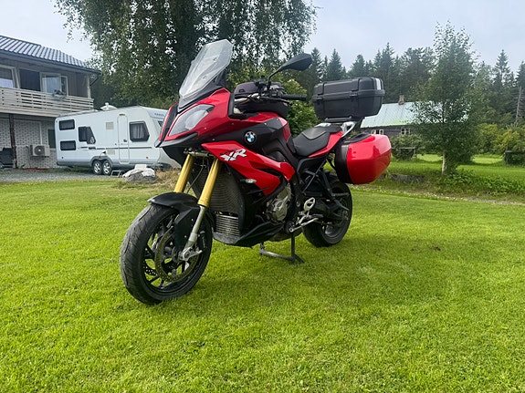 BMW S 1000 XR 2 of 6