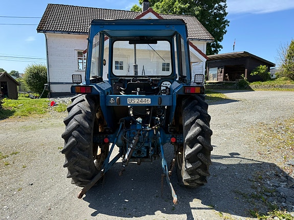 Ford 4600 4 of 5