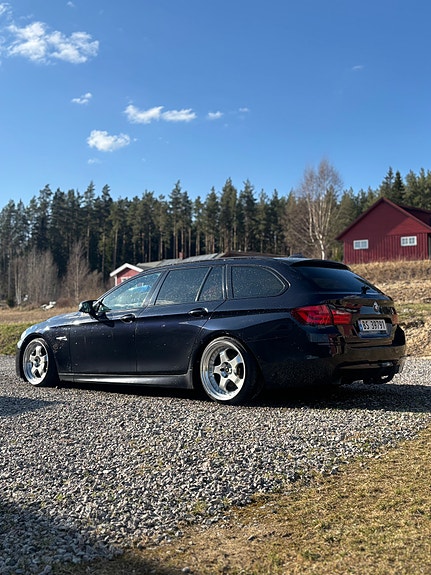 BMW 520d 3 of 16