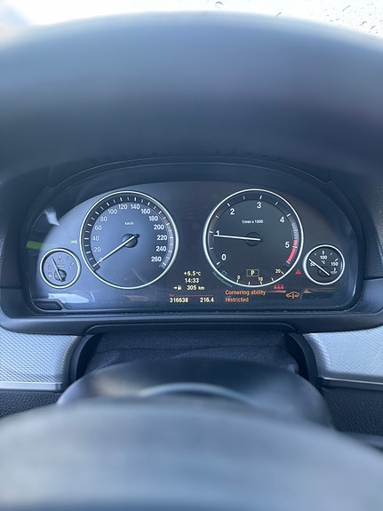BMW 520d 15 of 16