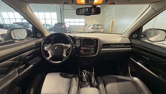 Mitsubishi Outlander 19 of 30
